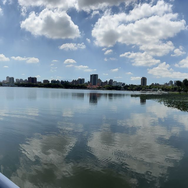高雄景點-蓮池潭風景區