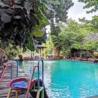 Aria Room & pool