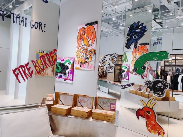台北｜🖼️🎨藝術至上·🈚️價珍貴📍 Breeze Nan Shan 微風南山