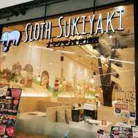 Sloth SukiyaKi มีทั้งซูชิ ซาชิมิ