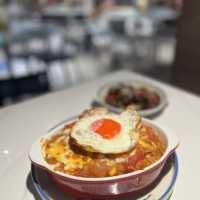 🌟 招牌生煎肉餅飯 • 品嚐港式風味 🌟 