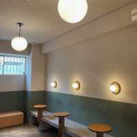 東京人氣可麗露專賣店，店內好華麗呢！