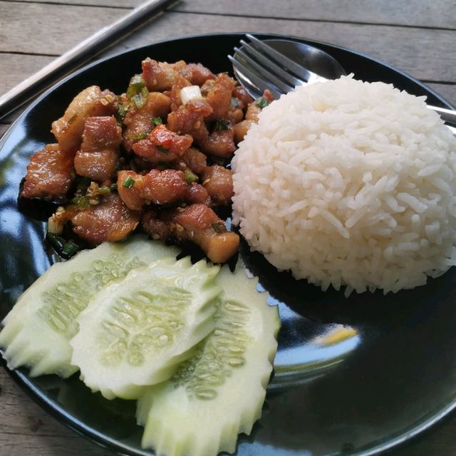ร้าน  byใบ  คาเฟ่ลับในปราจีนบุรี