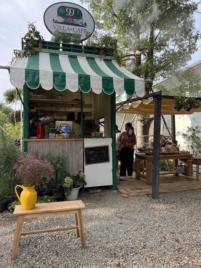 𝟗𝟗 𝐕𝐢𝐥𝐥𝐚 & 𝐂𝐚𝐟𝐞 🥖 คาเฟ่ใหม่