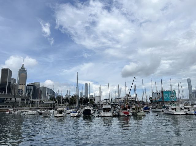 令人心曠神怡維多利亞港海濱步行區