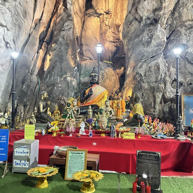 วัดถ้ำน้ำ อ.โพธาราม จ.ราชบุรี 