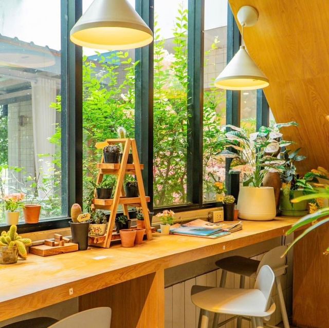  Care Na Cafe' Phitsanulok 