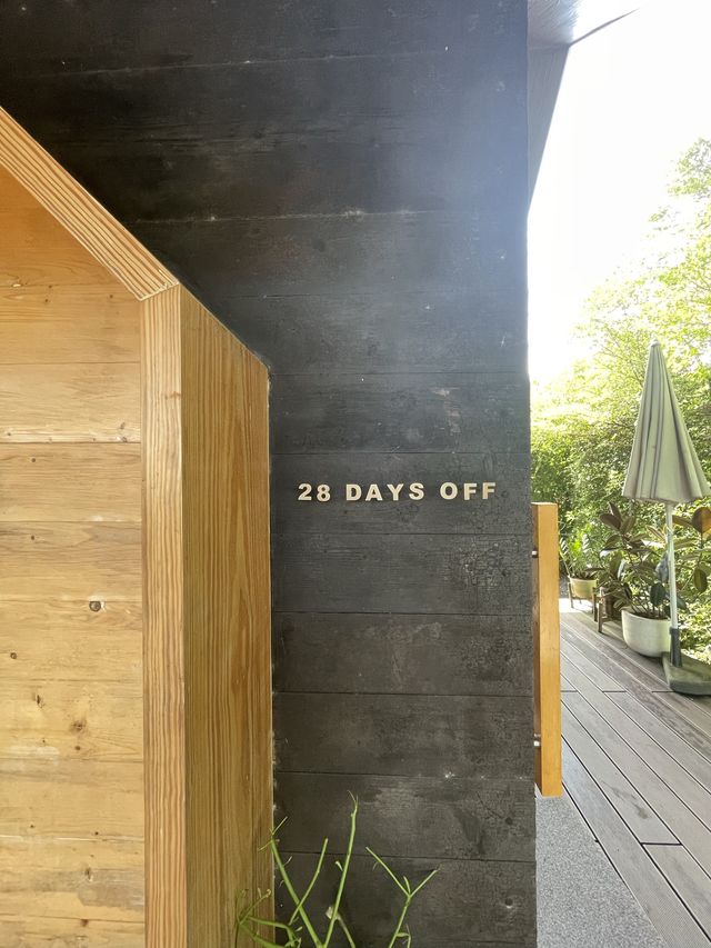 28 Days Off Cafe