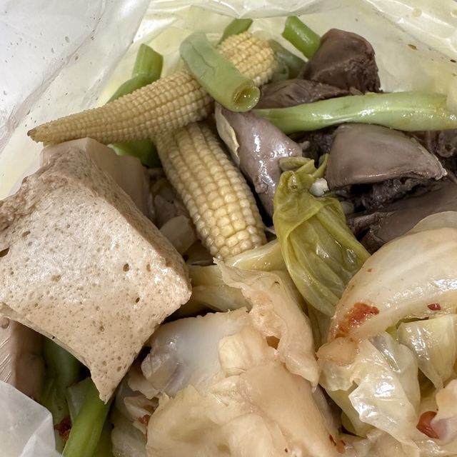 台灣｜台北 大排長龍！賣完就收！隱藏版滷味