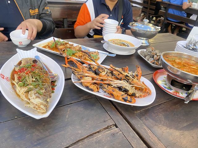 ปูเป็นซีฟู้ดพัทยา 🎉🥰🦀🦐🦞