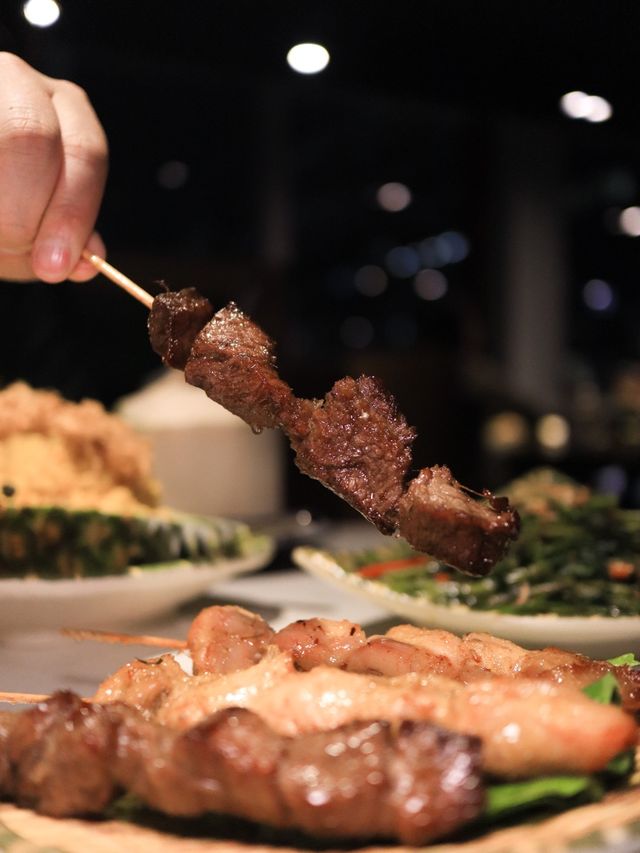 旺角性價比高泰國菜｜原個菠蘿炒飯超足料