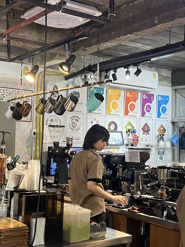 รีวิวคาเฟ่ - กระทรวงการคั่ว Ministry of Roasters 