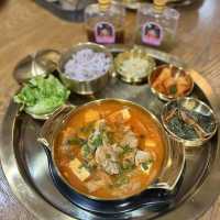 【大阪観光】鶴橋コリアタウン✨まるでカフェなお洒落食堂