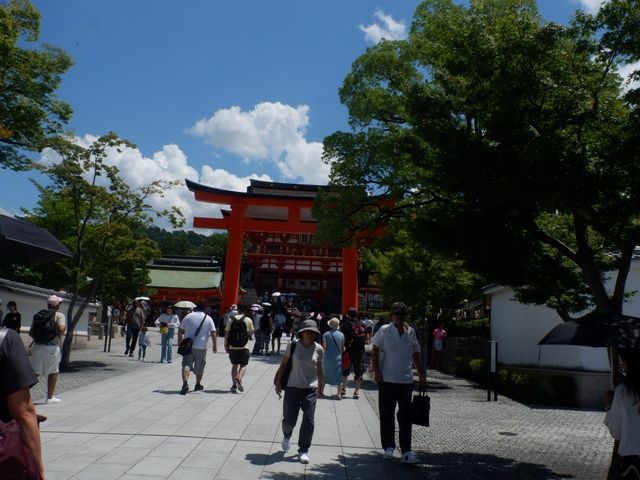 วัดเสาแดง Fushimi inari , Kyoto
