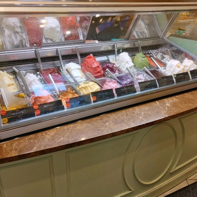 梅田でクレープ食べるならここ！à le Loïc　阪急うめだ本店

