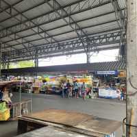 ตลาดของฝากหน้าวัดโสธร