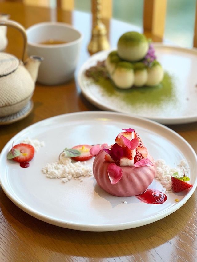 【福岡カフェ】アフタヌーンティー専門店がこだわりのプレートデザートをスタート