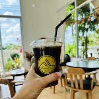 เอลีน คาเฟ่ 