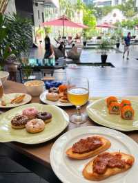 Breeze Cafe: Riverside Dining Delight