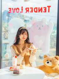 ❤️빨간 하트 가득한 통창 세화 해수욕장뷰 카페 [텐더럽]🥐