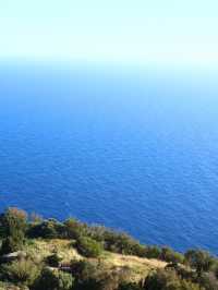 地中海を一望！ ディングリクリフから見る空と海