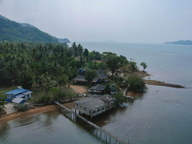 𝗝𝗼𝘂𝗿𝗻𝗲𝘆’𝘀 𝗘𝗻𝗱  ที่พักโลคอลๆ ฝั่งซ้าย