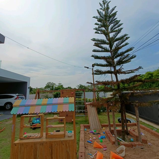 Magaret choose café at Buriram 