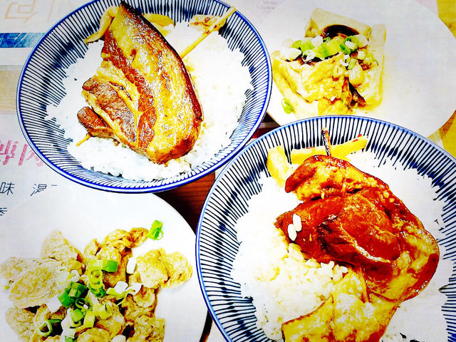 臺中西屯 祖傳爌肉飯（必吃特色美食、人氣平價炒麵牛肉麵、銅板料理、24小時營業、宵夜早餐 午晚餐聚餐首選推薦餐廳）