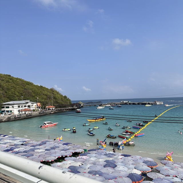 เกาะล้านจ้าา