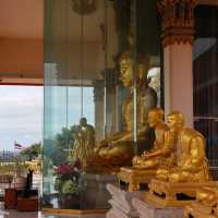 วัดสังกัสรัตนคีรี วัดสวยเมืองพระชนกจักรี