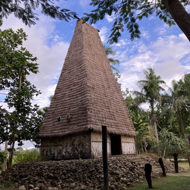 フィジーカルチャービレッジ　Fiji Culture Village