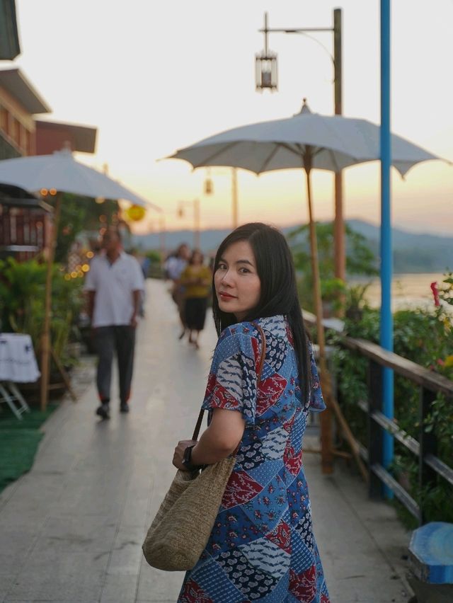 ถนนคนเดิน "เชียงคาน" เดินชิลๆ ริมแม่น้ำโขง