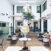 GLASSMANSION