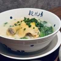 令人回味的牛肉麵～🍜段純貞牛肉麵