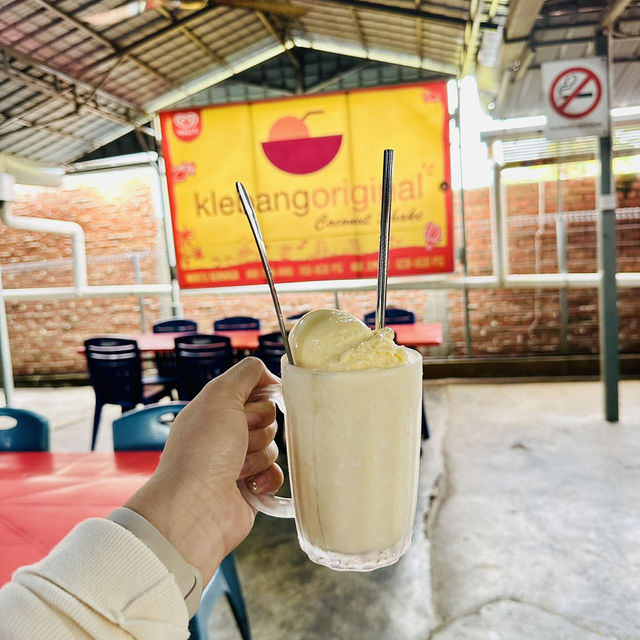 Refreshing Delight at Klebang Original Coconut Milk Shake Melaka: Coconut Milk Shake Special and Mor