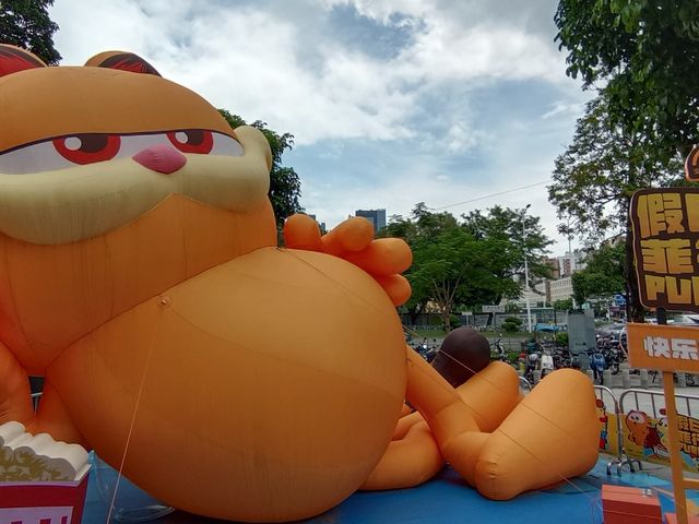 【深圳】天虹商場：加菲貓展覽，逛街好去處！