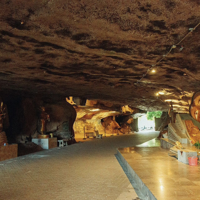พุทธสถานถ้ำตลอด ทุ่งสง นครศรีฯ