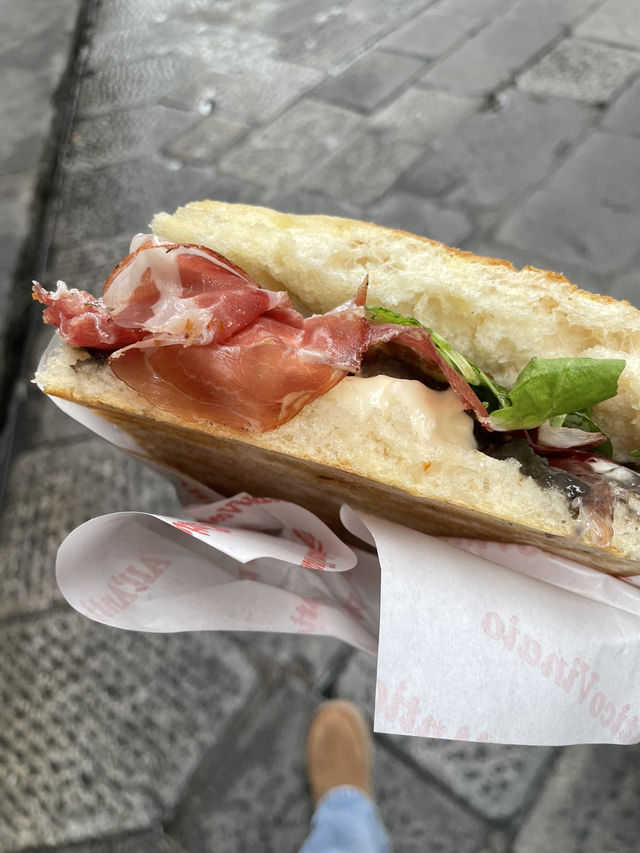 【🇮🇹フィレンツェ】レンガ造りのレトロな街並み🧱