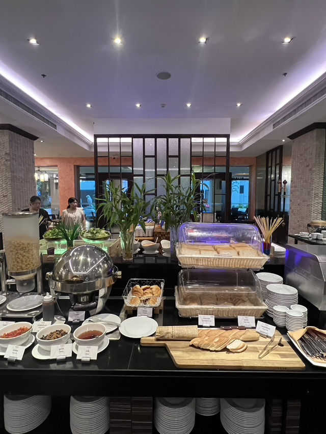 M cafe @ MIDA GRAND HOTEL DHAVARAVATI 