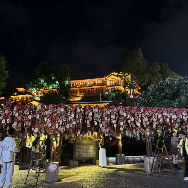 Vibrant Lijiang Ancient Town