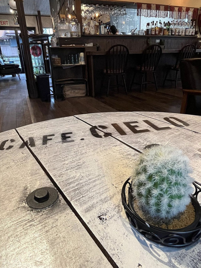 【北九州カフェ】季節のミニパフェが可愛い🎃理容室併設のカフェ☕️