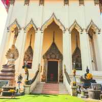 Wat Si Chomphu Ong Tue