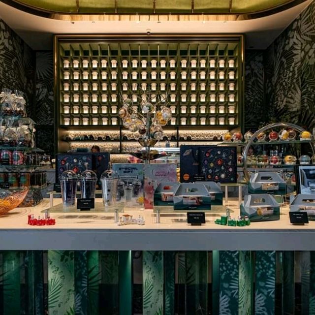 Oort Cloud Tea Room
