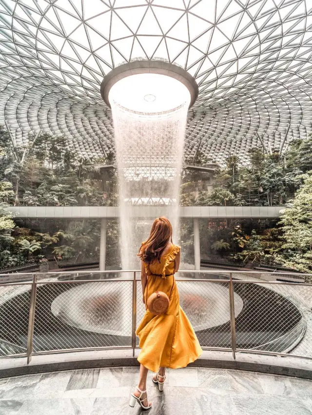 新加坡機場打卡景點「星耀樟宜 Jewel Changi Airport 」