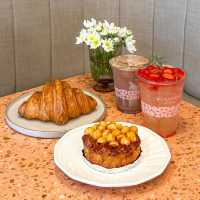  Wondering Cafe & Bakeshop