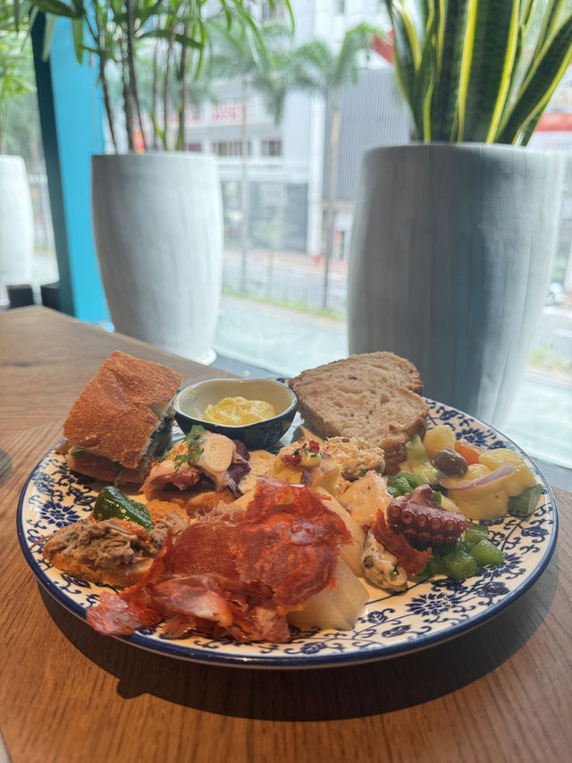 灣仔鬧市中小綠洲semi-buffet brunch🌴