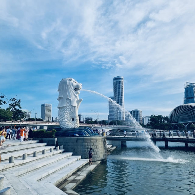 The Iconic Merlion Park – A Symbol of Singapore 🇸🇬 