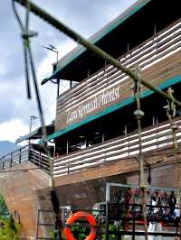 Restaurant In Boat Shaped 🛥️ 