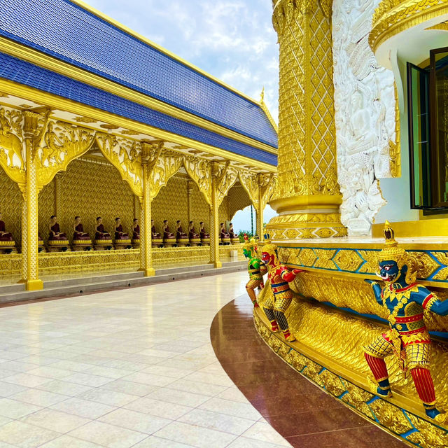 สักการะพระบรมสารีริกธาตุ วัดนามะตูม