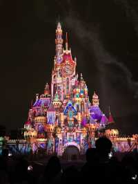 มาดูพลุที่ Hongkong Disneyland กันค่าาา